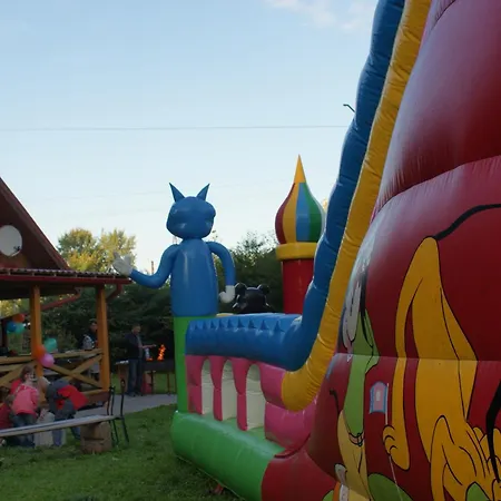 度假居 伊兹布希卡宾馆